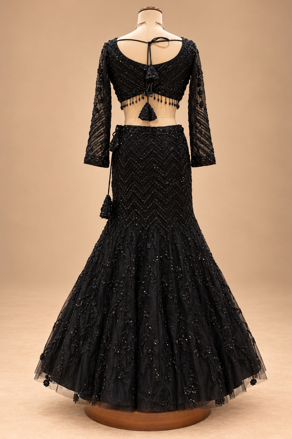 Black lehenga choli for women – product view 6