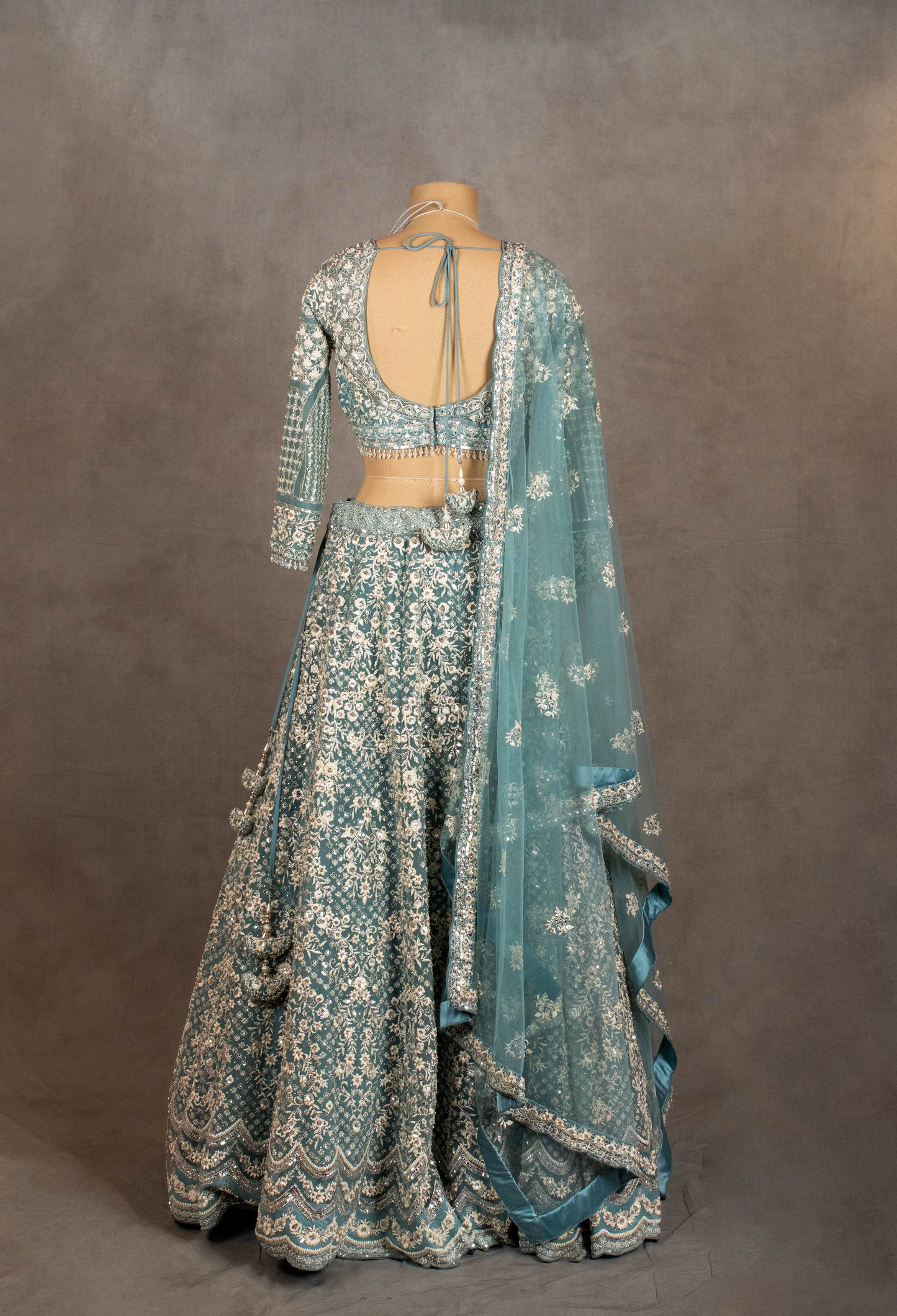 Elegant Blue Embroidered Bridal Lehenga Choli with Dupatta – Designer Indian Wedding Outfit