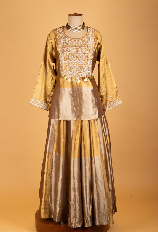 Gold silk straight-cut suit with embroidered kurta, palazzo and striped dupatta – product image 2