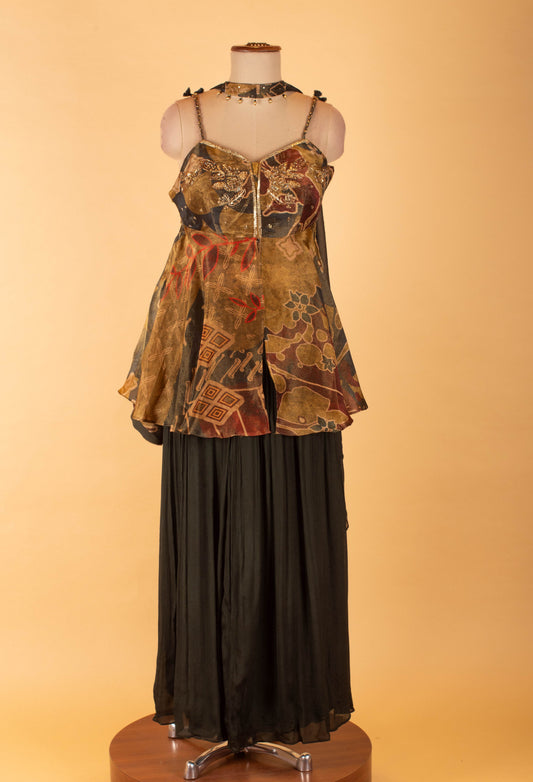 Printed crop top with flared overlay and black palazzo pants – product image 2