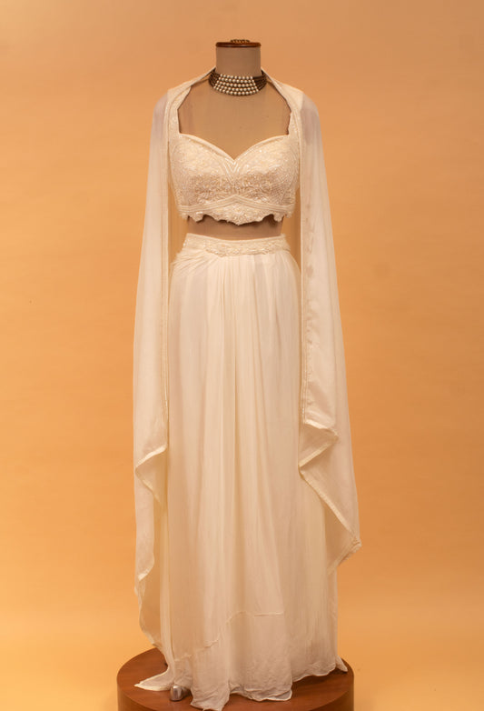 Ivory embroidered straight-cut lehenga set with crop top and dupatta – product image 2