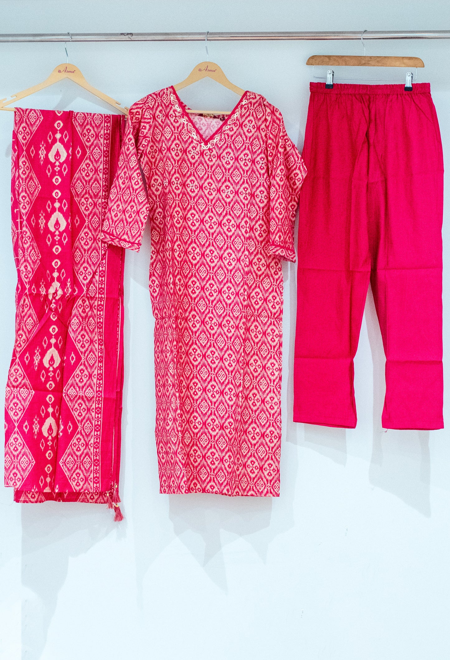 Pink Ikat Printed Kurta Set with Dupatta & Straight Pants