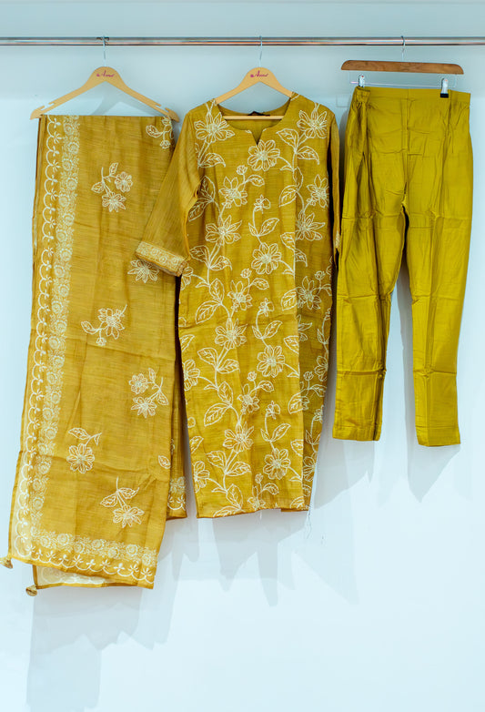 Mustard yellow floral embroidered kurta set with straight pants and dupatta – product image 2
