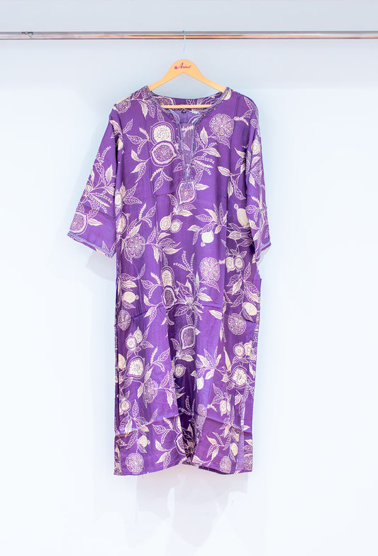 Purple floral print straight kurta for women – product image 2