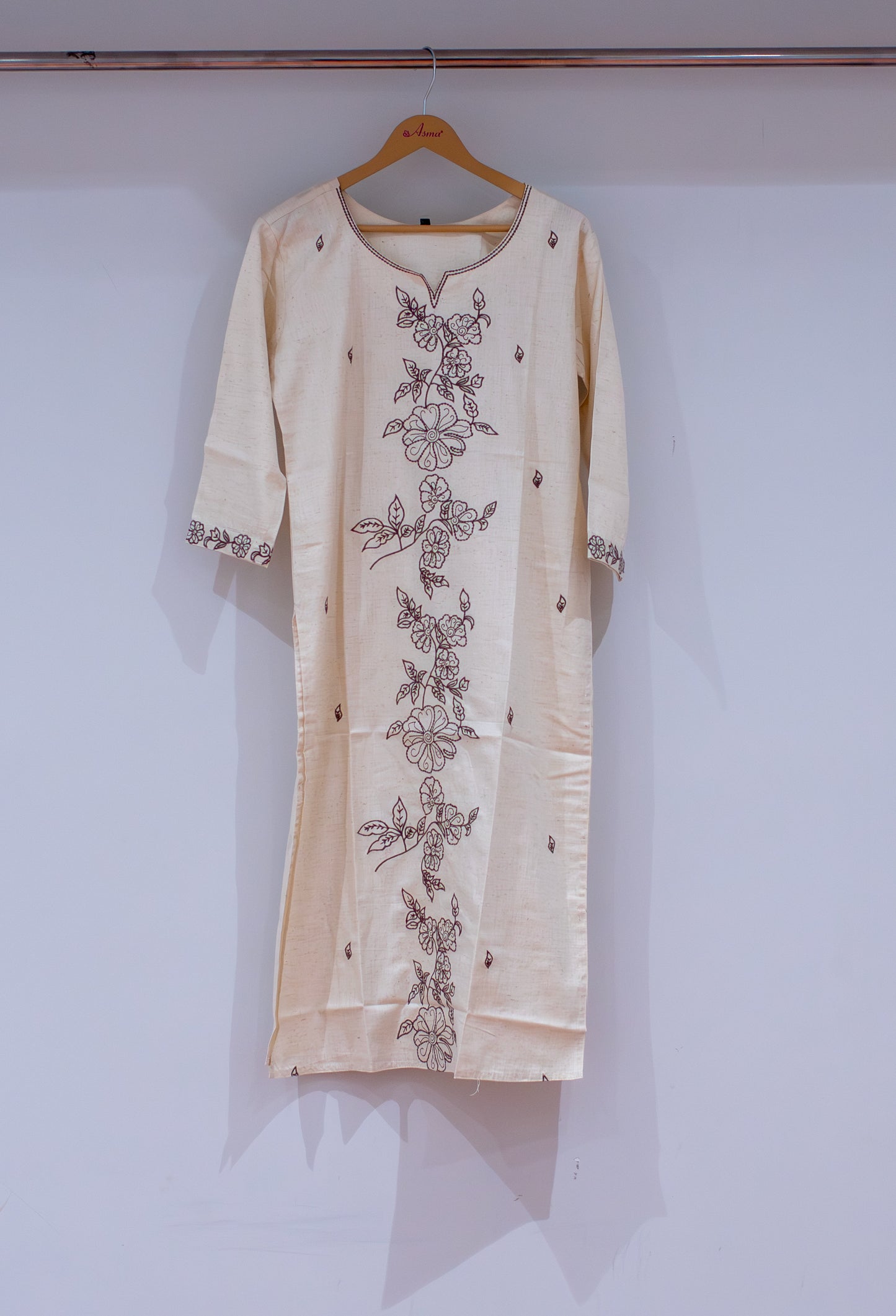 Cream Floral Embroidered Straight Kurta for Women
