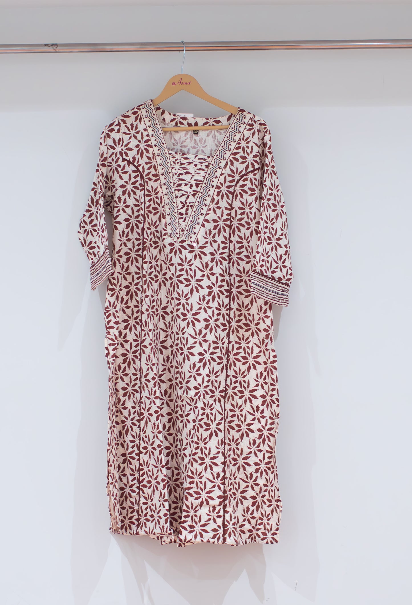 Brown & Off-White Printed Straight Kurta for Women | Ethnic V-Neck Kurti with Contrast Borders