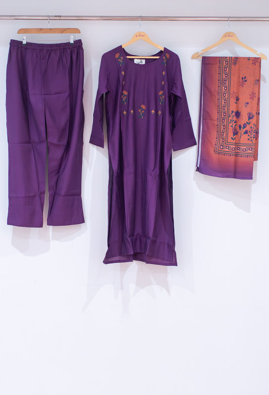 Purple floral embroidered straight-cut kurta pant dupatta set – product image 2