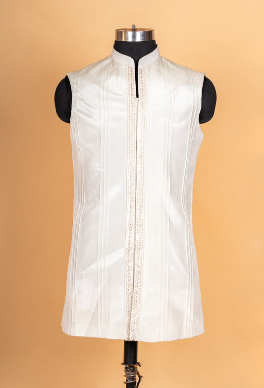 Ivory embroidered sherwani set for men – product image 2