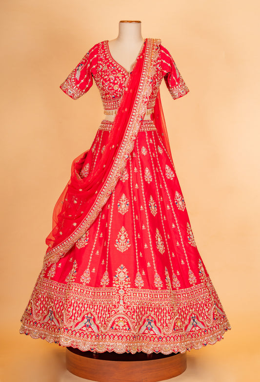 Bridal red embroidered lehenga choli with dupatta – product image 2
