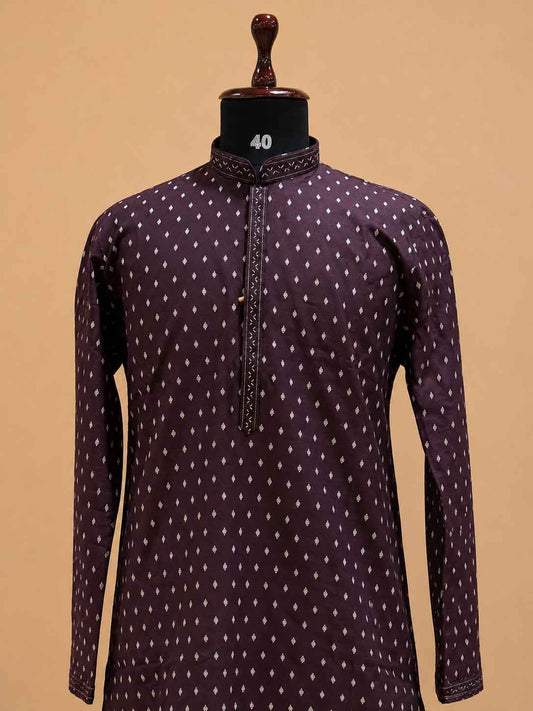 Men's wine printed kurta with white trousers - view 2