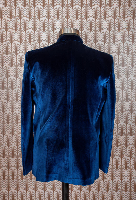 Royal blue velvet Indo-Western suit with embroidered collar and brooch – product image 2