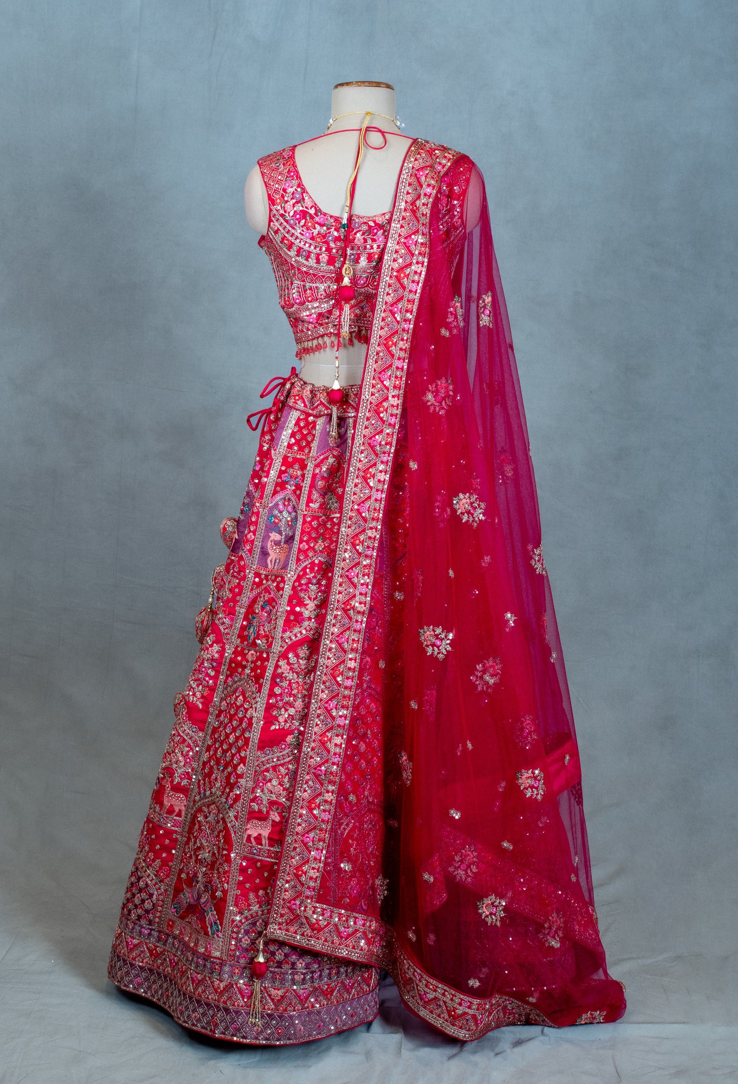 Elegant Red Embroidered Indian Lehenga Choli with Dupatta – Bridal & Festive Wear