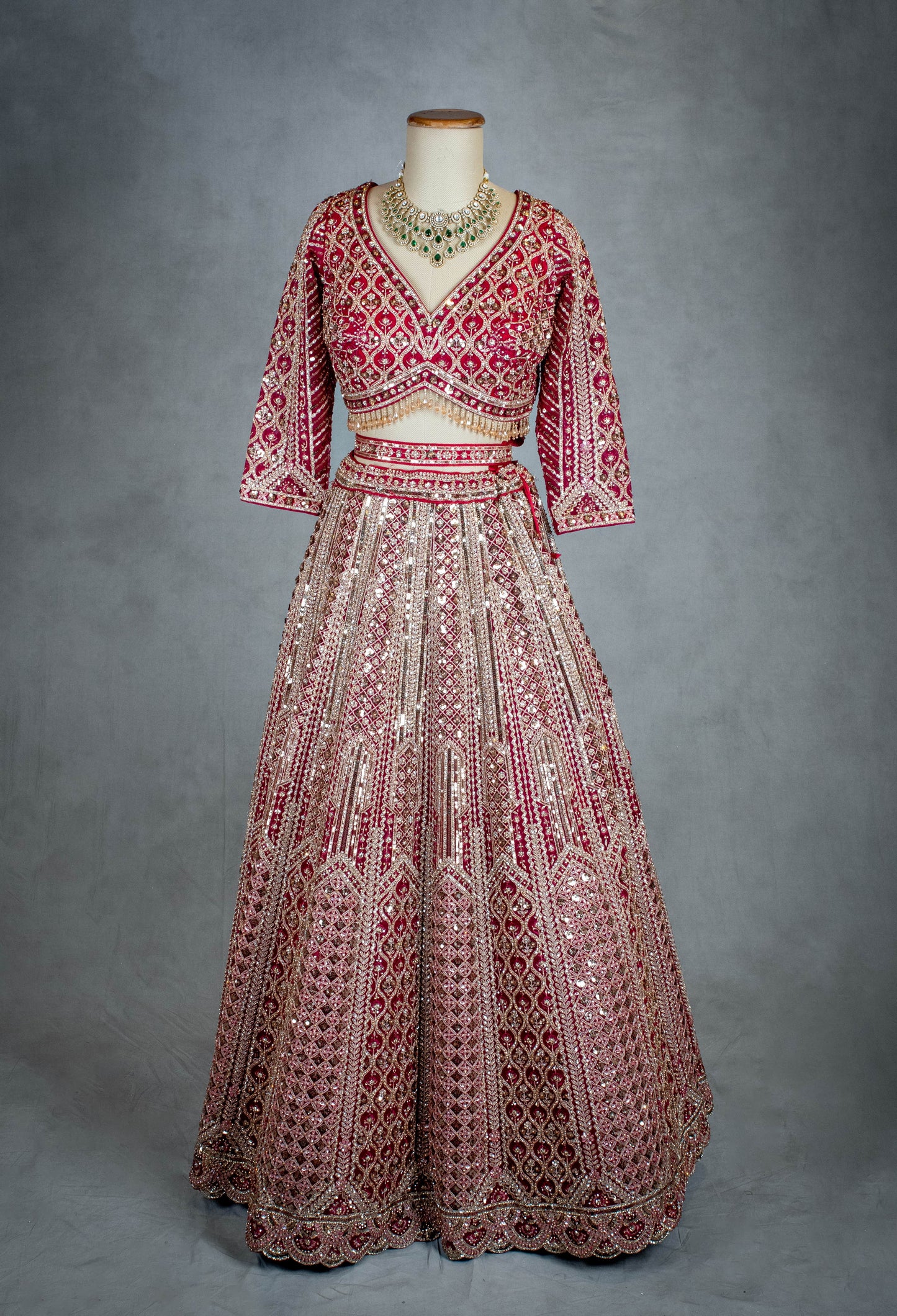 Elegant Red Bridal Lehenga with Intricate Gold Embroidery – Traditional Indian Wedding Outfit