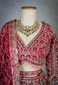 Elegant Red Bridal Lehenga with Intricate Gold Embroidery – Traditional Indian Wedding Outfit