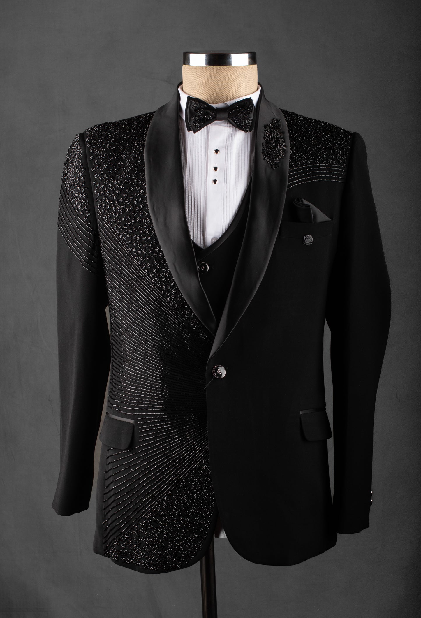 Black Embroidered Tuxedo Suit for Men – Luxury Party & Reception Wear