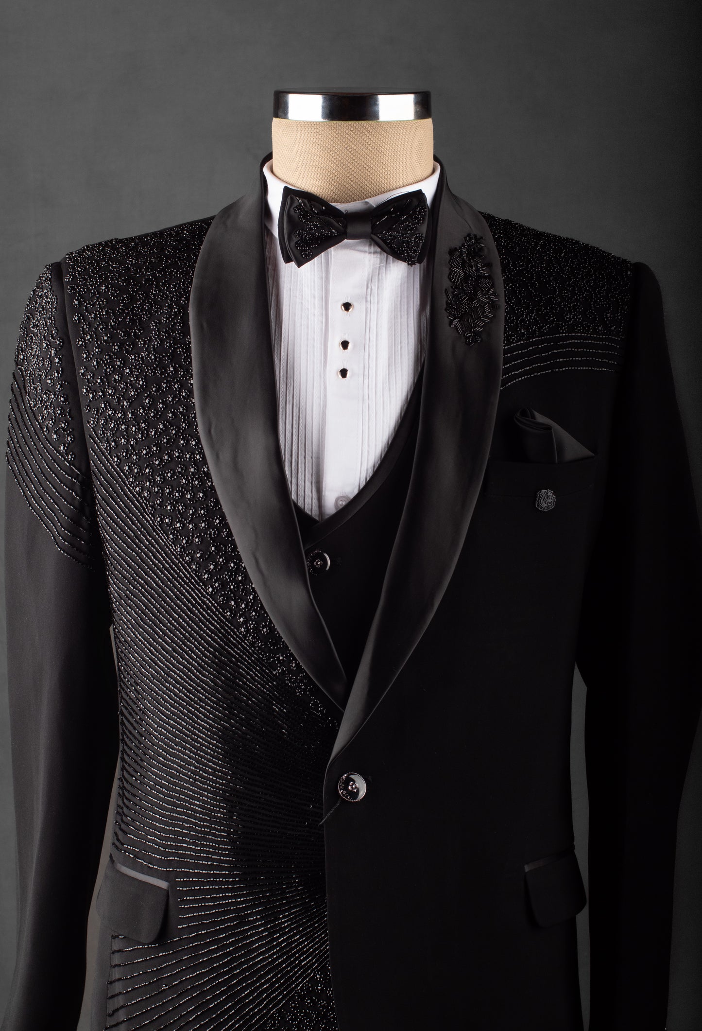 Black Embroidered Tuxedo Suit for Men – Luxury Party & Reception Wear