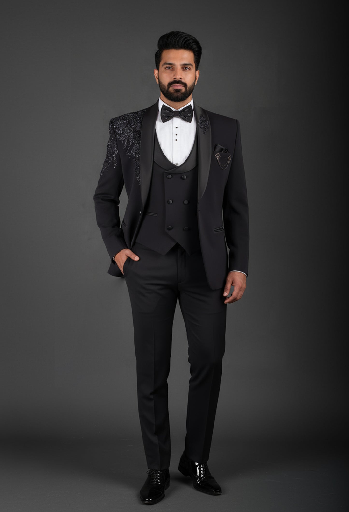 Black Designer Tuxedo Suit for Men – Embroidered Lapel Party & Reception Wear