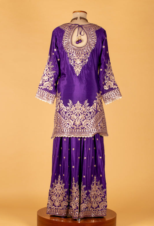 Purple embroidered straight-cut kurta set with dupatta – product image 2