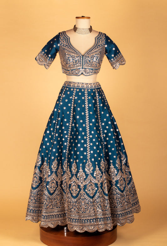 Teal blue embroidered lehenga with scalloped crop top and organza dupatta – product image 2
