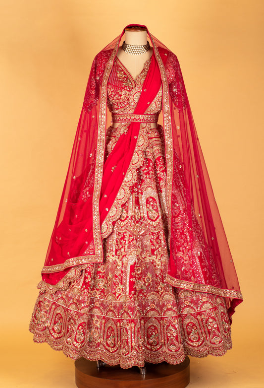 Bridal red heavy zari and sequin embroidered lehenga set – product image 2