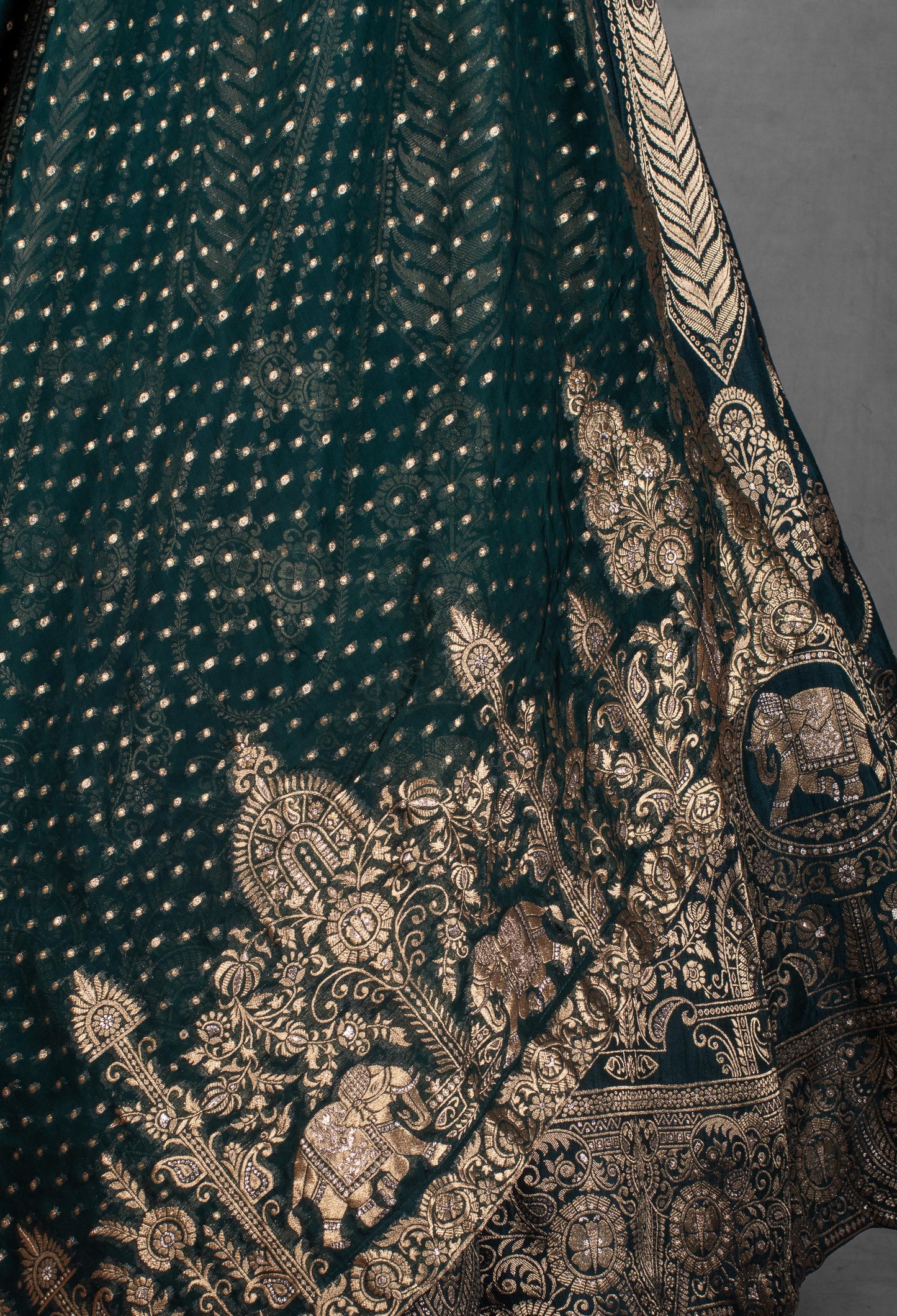 Emerald Green Heavy Embroidered Bridal Lehenga Set with Zari Work Blouse & Dupatta | Luxury Wedding Wear