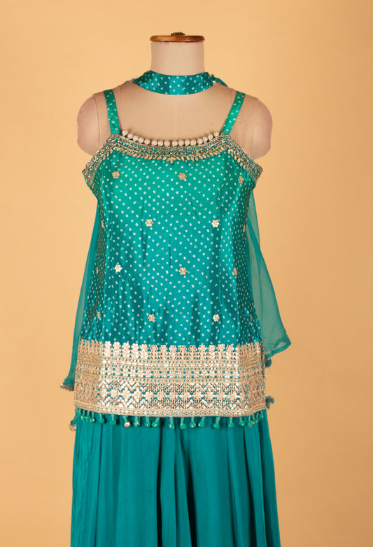 Teal straight-cut sharara suit with embellished kurta and dupatta – product image 2