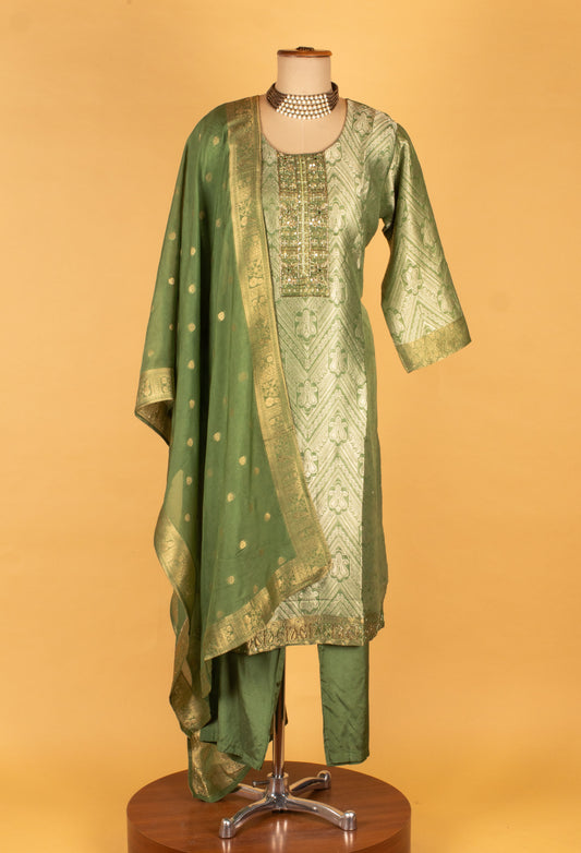 Green woven straight-cut suit set with embellished dupatta – product image 2