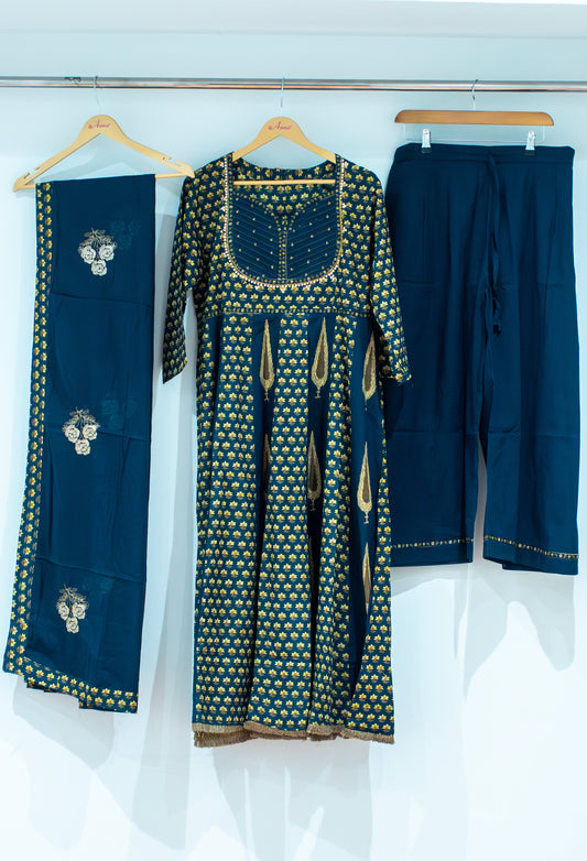 Navy blue printed kurta set with mustard yellow dupatta and straight pants for women – product image 2
