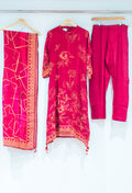 Red Floral Printed Kurta Set with Dupatta & Pants for Women ( K10640-313 )