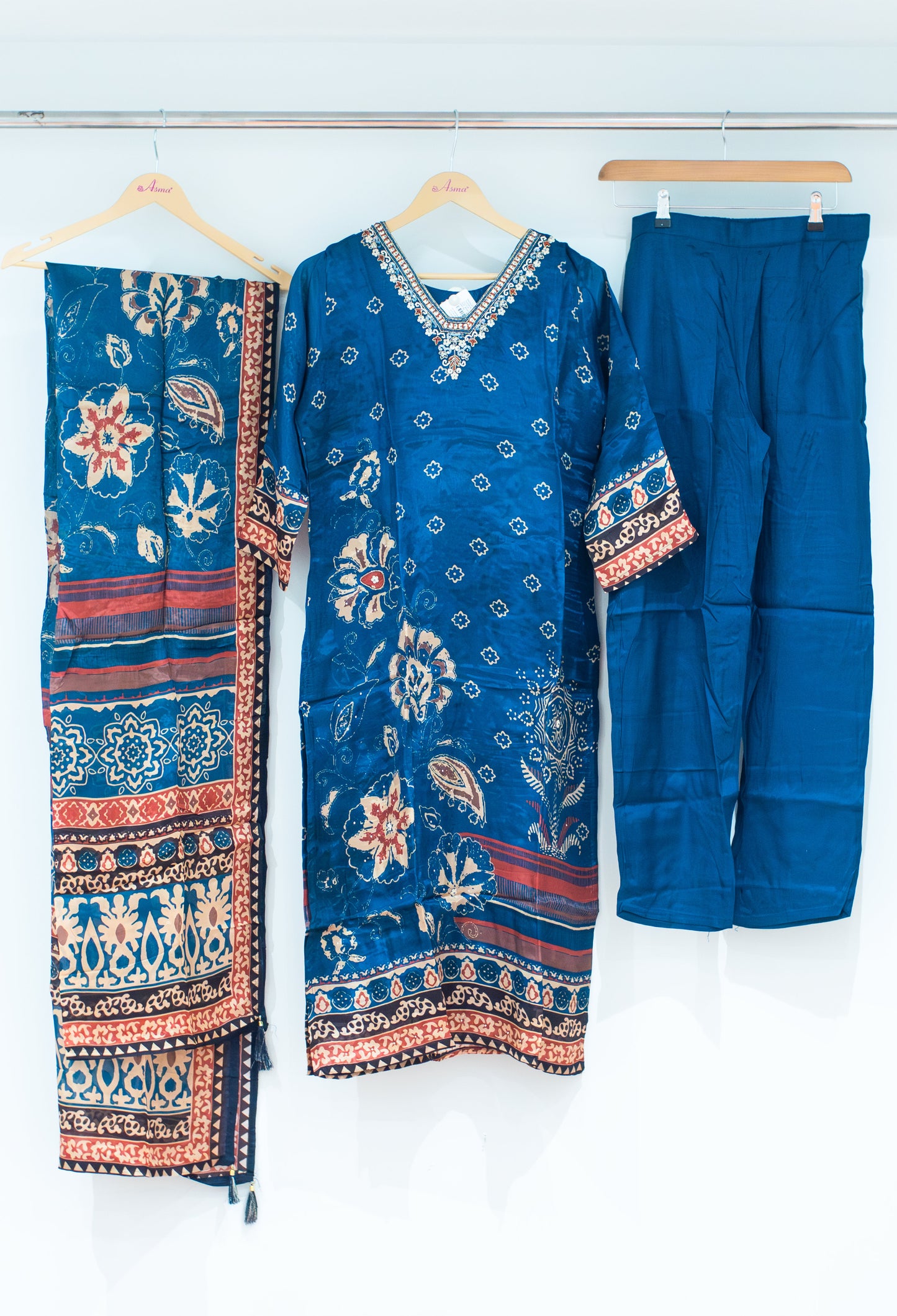 Royal Blue Printed Kurta Set with Dupatta & Pants for Women ( K10391-313 )
