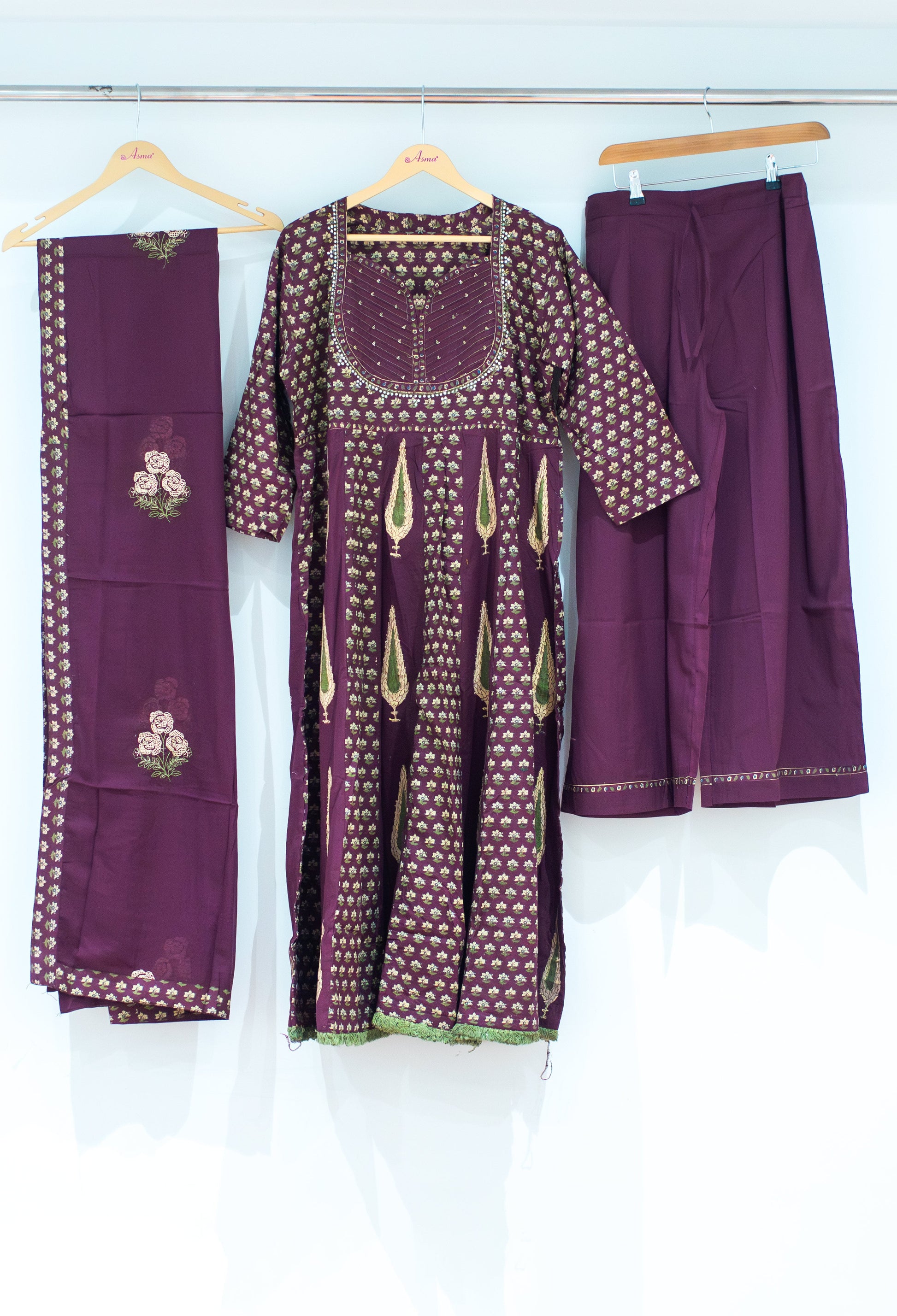 Wine Purple printed kurta set back view
