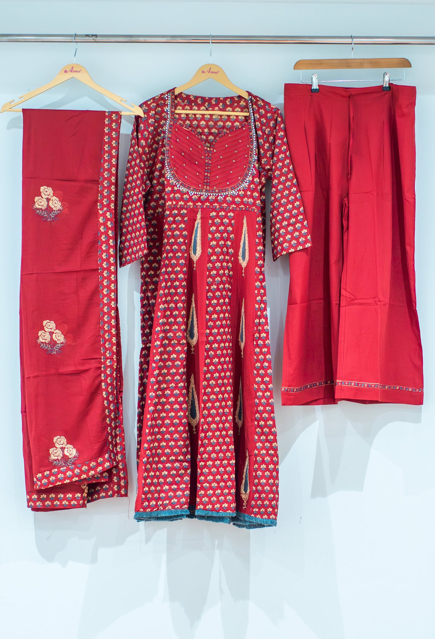 Red printed kurta set back view