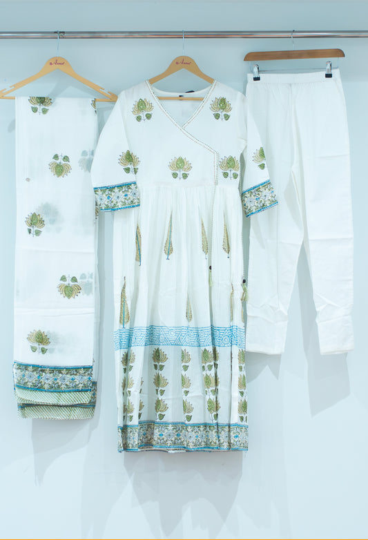 White Printed Anarkali Kurta Set with Dupatta & Straight Pants for Women - view 2