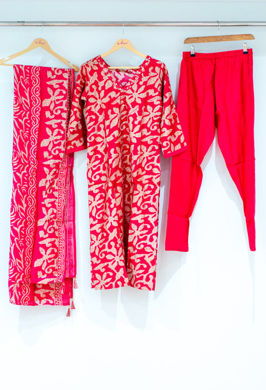 Bright red printed kurta set with straight pants and dupatta – product image 2
