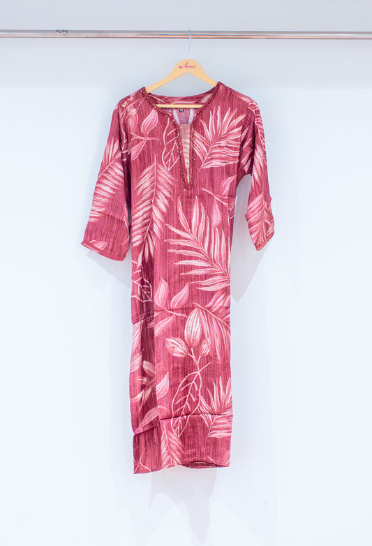 Maroon leaf print straight kurta for women – product image 2