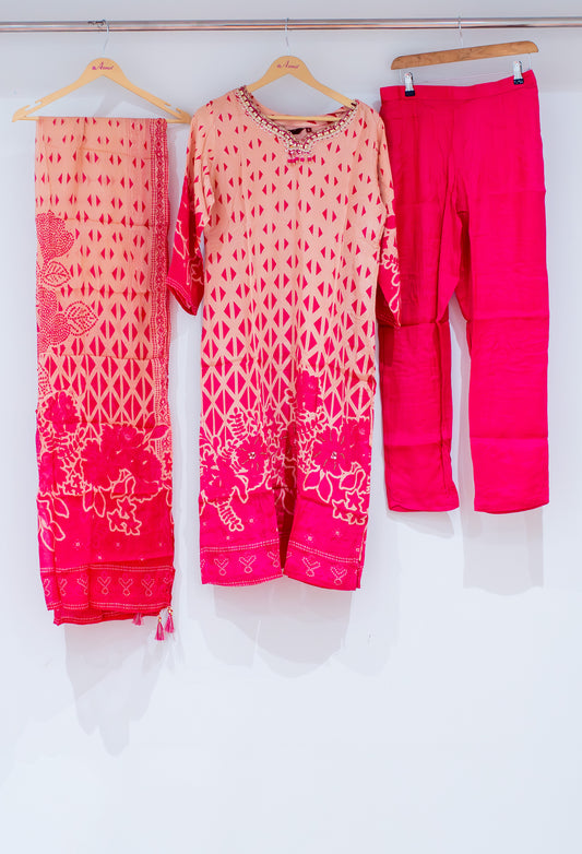 Peach and hot pink printed kurta set with dupatta and straight pants – view 2