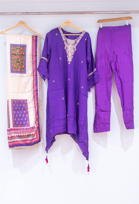 Royal purple embroidered kurta set with printed dupatta and straight pants – product image 2