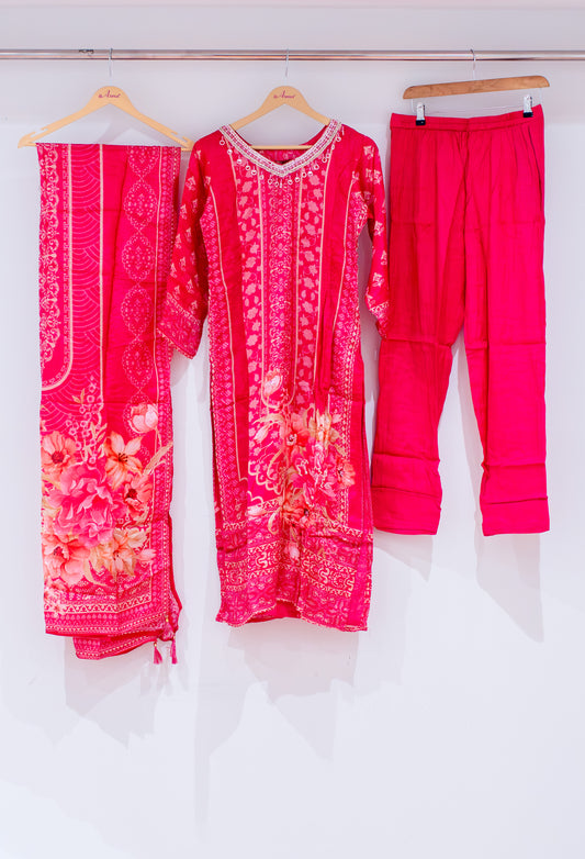 Bright pink floral printed kurta set with dupatta and straight pants – product image 2