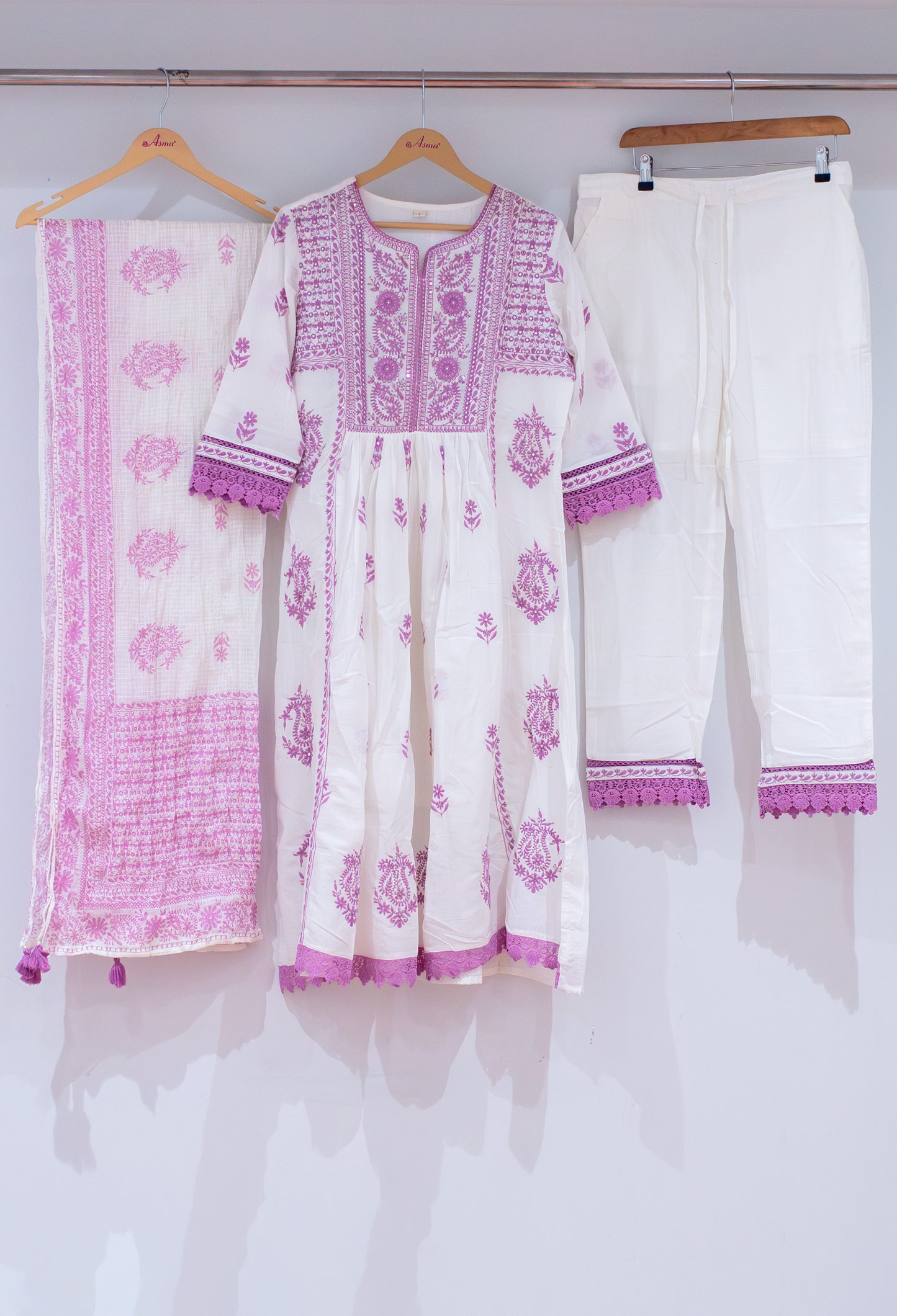 White & Lilac Embroidered Kurta Set with Dupatta & Straight Pants