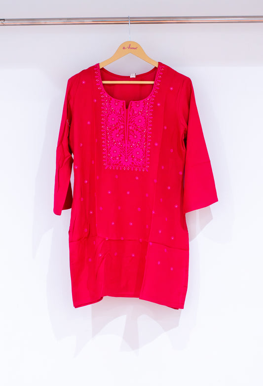 Vibrant pink embroidered kurti with floral yoke – product image 2