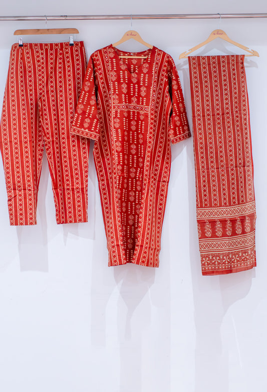Red ethnic printed kurta set with dupatta – product image 2
